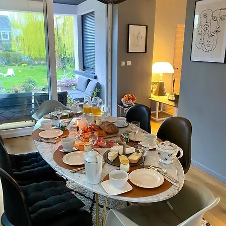 La Demeure Marcquoise Bed & Breakfast