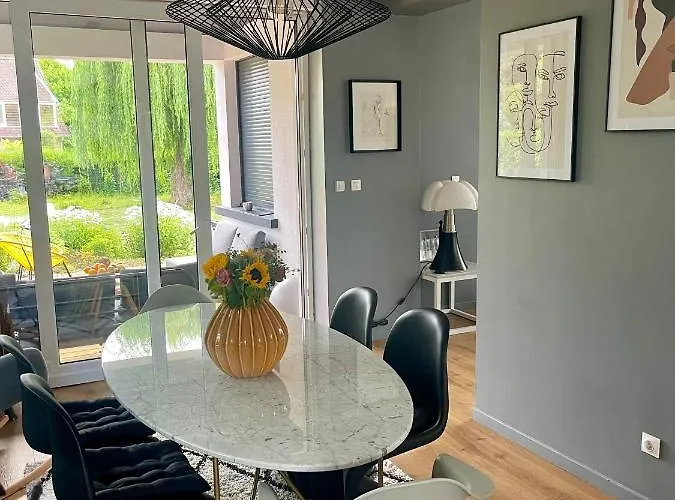 Couette-café La Demeure Marcquoise 3*